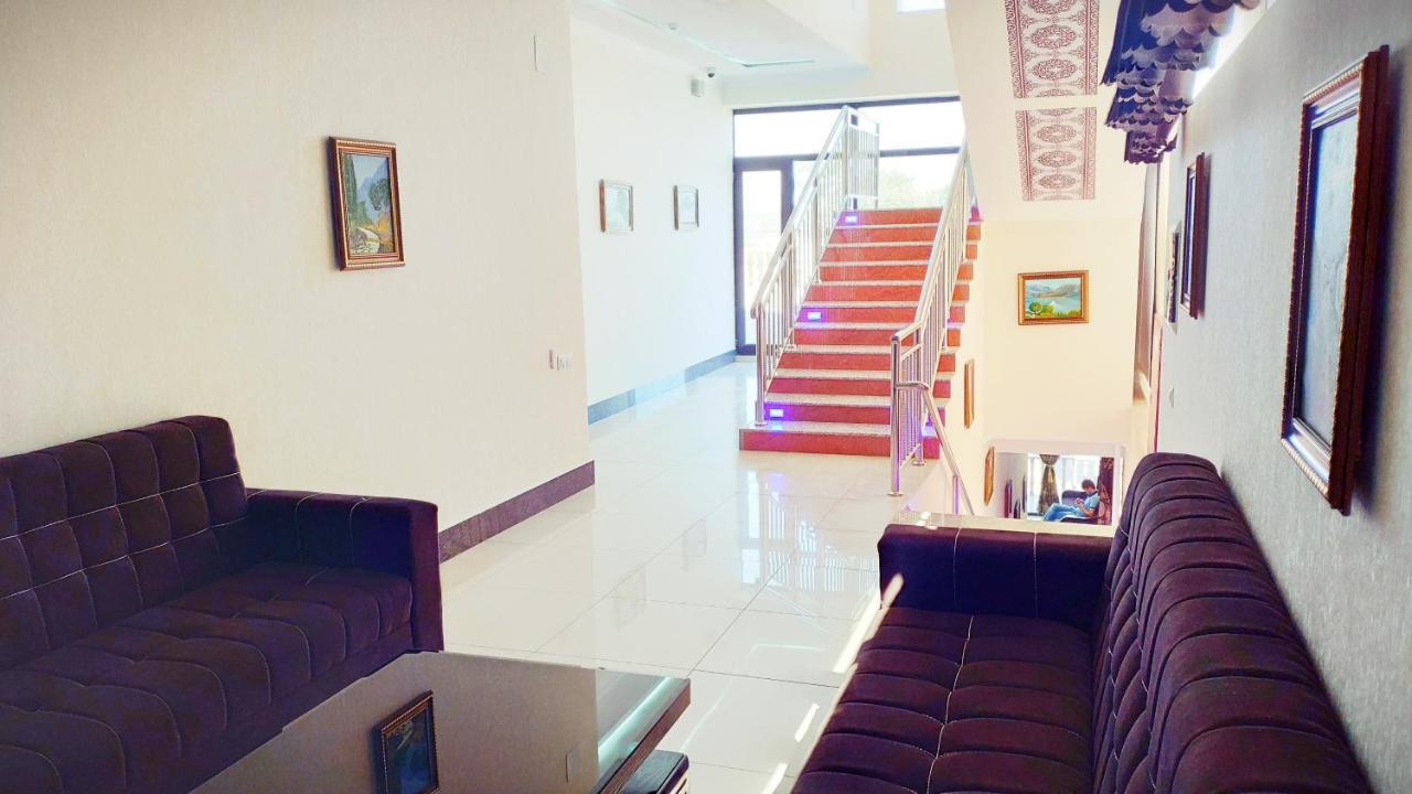Hotel Buston Chkalovsk Exterior foto