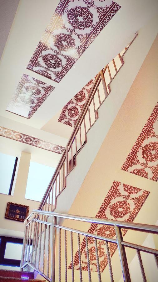 Hotel Buston Chkalovsk Exterior foto